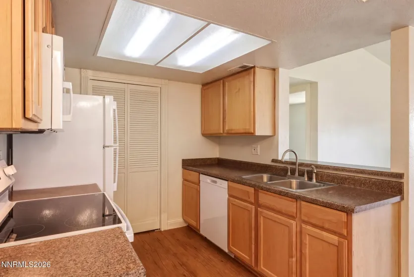 530 Patriot, Reno, Nevada 89511, 2 Bedrooms Bedrooms, ,2 BathroomsBathrooms,Residential,Residential,Patriot,260004879