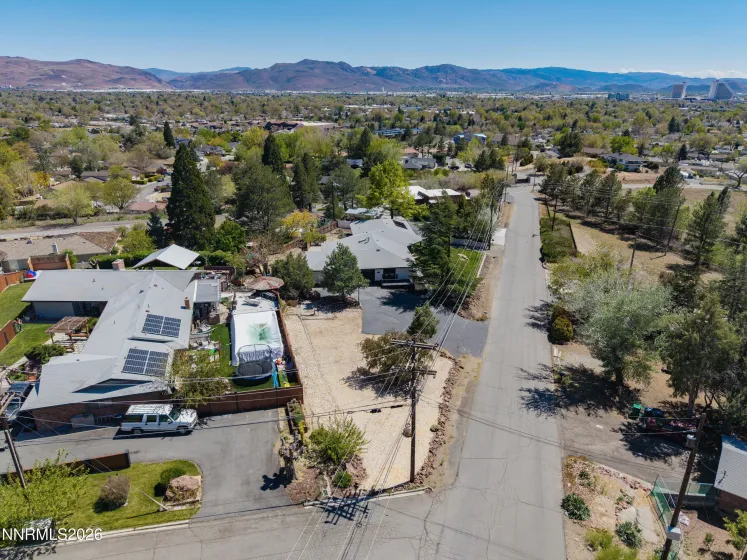 3020 Malapi, Sparks, Nevada 89431, 4 Bedrooms Bedrooms, ,4 BathroomsBathrooms,Residential,Residential,Malapi,260004878