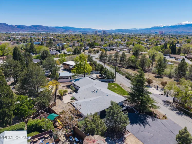 3020 Malapi, Sparks, Nevada 89431, 4 Bedrooms Bedrooms, ,4 BathroomsBathrooms,Residential,Residential,Malapi,260004878