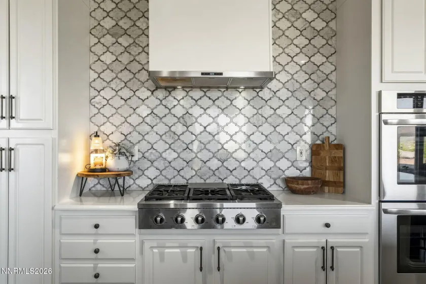 2808 Grosmont, Sparks, Nevada 89436, 4 Bedrooms Bedrooms, ,3 BathroomsBathrooms,Residential,Residential,Grosmont,260004881