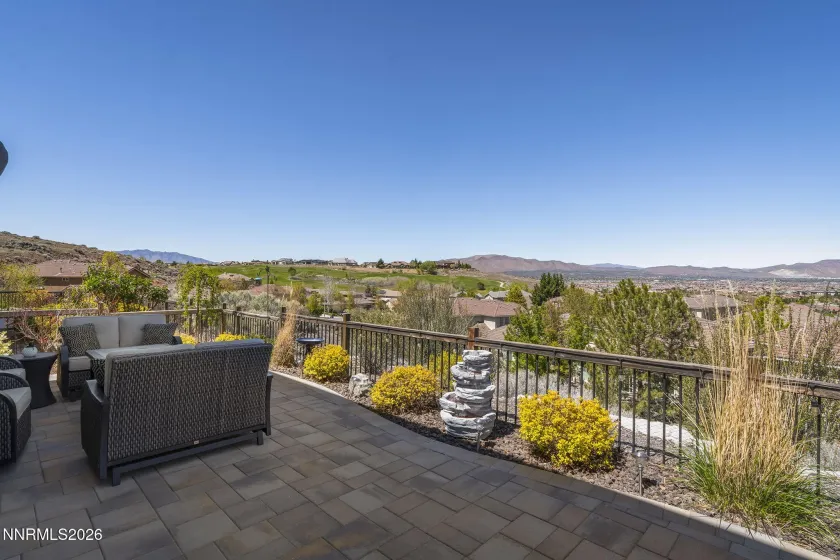 2808 Grosmont, Sparks, Nevada 89436, 4 Bedrooms Bedrooms, ,3 BathroomsBathrooms,Residential,Residential,Grosmont,260004881