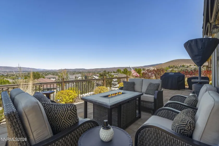 2808 Grosmont, Sparks, Nevada 89436, 4 Bedrooms Bedrooms, ,3 BathroomsBathrooms,Residential,Residential,Grosmont,260004881