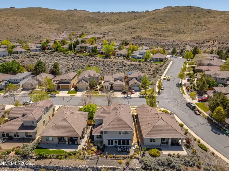 2808 Grosmont, Sparks, Nevada 89436, 4 Bedrooms Bedrooms, ,3 BathroomsBathrooms,Residential,Residential,Grosmont,260004881