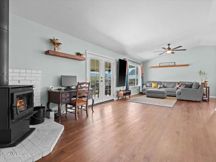 1317 Mary Jo, Gardnerville, Nevada 89460, 4 Bedrooms Bedrooms, ,2 BathroomsBathrooms,Residential,Residential,Mary Jo,260004882