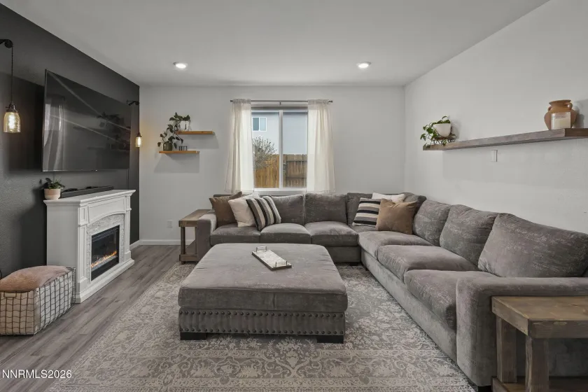 6448 Field Eagle, Sparks, Nevada 89436, 4 Bedrooms Bedrooms, ,2 BathroomsBathrooms,Residential,Residential,Field Eagle,260004883