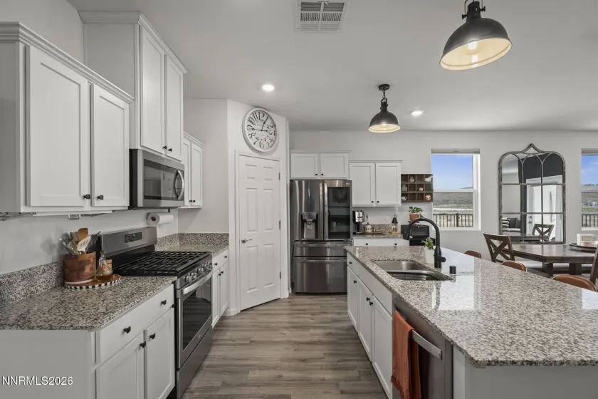 6448 Field Eagle, Sparks, Nevada 89436, 4 Bedrooms Bedrooms, ,2 BathroomsBathrooms,Residential,Residential,Field Eagle,260004883