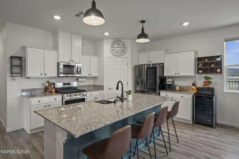 6448 Field Eagle, Sparks, Nevada 89436, 4 Bedrooms Bedrooms, ,2 BathroomsBathrooms,Residential,Residential,Field Eagle,260004883