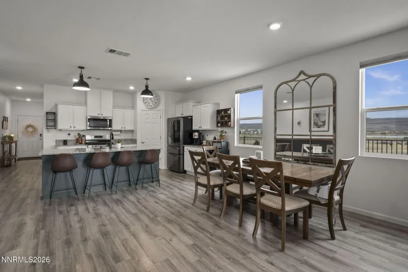 6448 Field Eagle, Sparks, Nevada 89436, 4 Bedrooms Bedrooms, ,2 BathroomsBathrooms,Residential,Residential,Field Eagle,260004883