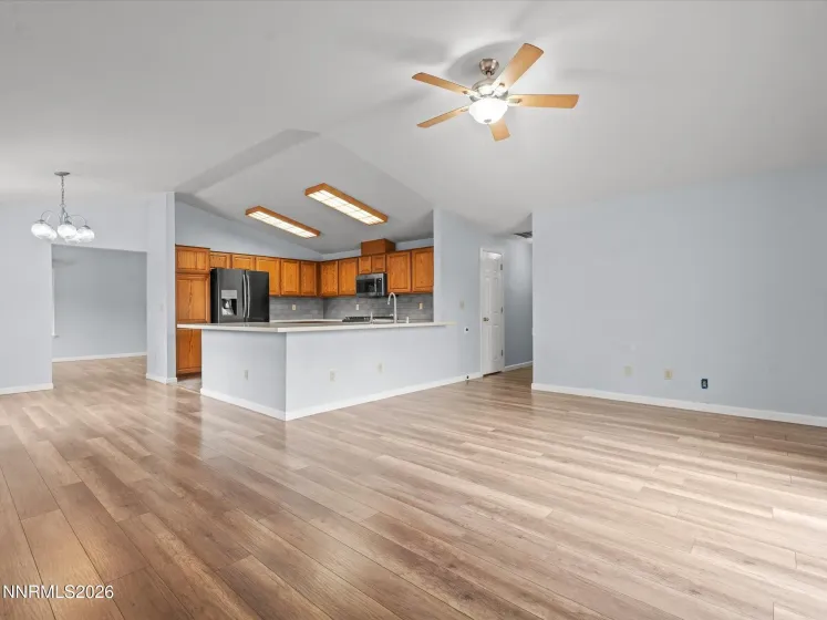 1281 Satellite, Sparks, Nevada 89436, 4 Bedrooms Bedrooms, ,2 BathroomsBathrooms,Residential,Residential,Satellite,260004884