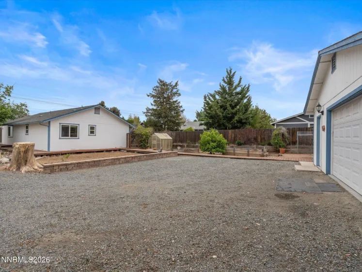 1281 Satellite, Sparks, Nevada 89436, 4 Bedrooms Bedrooms, ,2 BathroomsBathrooms,Residential,Residential,Satellite,260004884