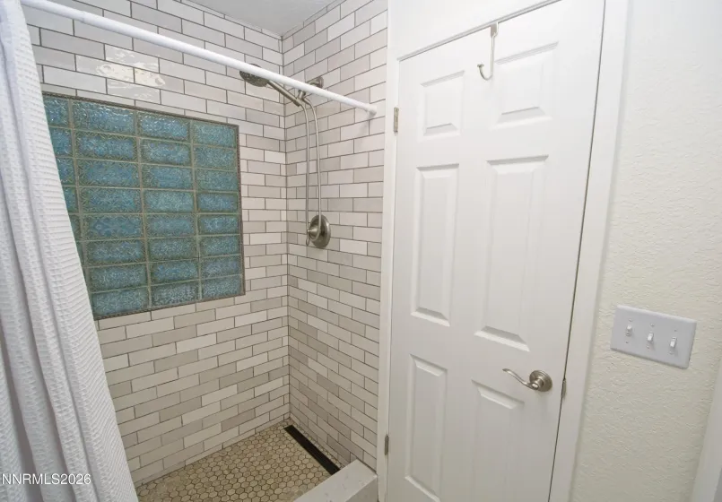 2855 Idlewild, Reno, Nevada 89509, 2 Bedrooms Bedrooms, ,2 BathroomsBathrooms,Residential,Residential,Idlewild,260004887