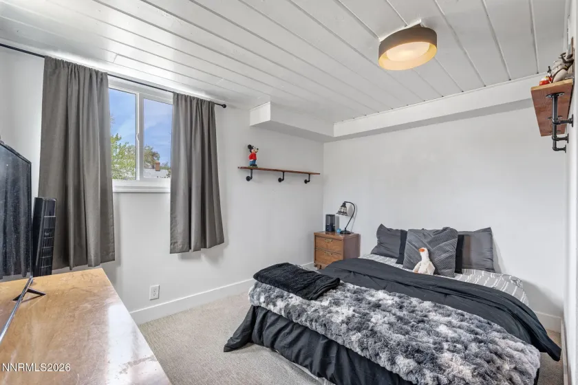 1530 Elmcrest, Reno, Nevada 89503, 5 Bedrooms Bedrooms, ,3 BathroomsBathrooms,Residential,Residential,Elmcrest,260004891