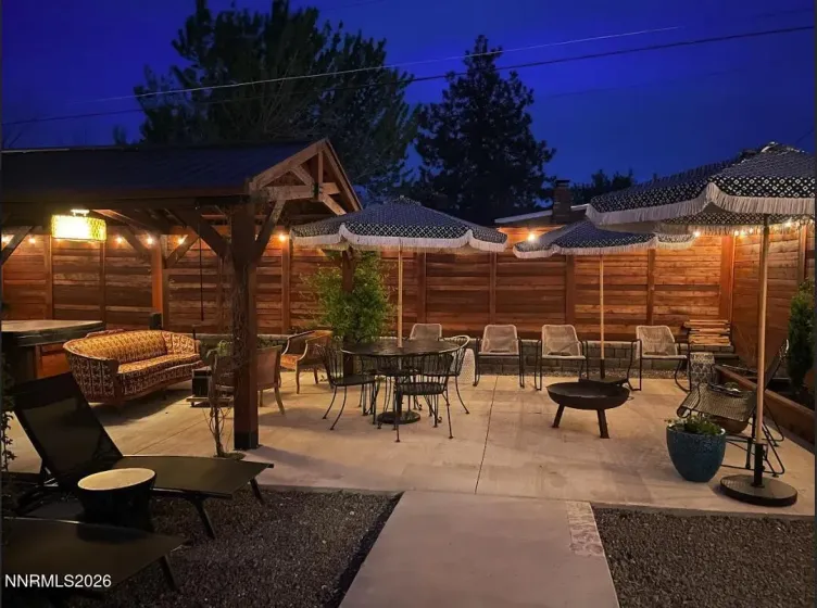 1530 Elmcrest, Reno, Nevada 89503, 5 Bedrooms Bedrooms, ,3 BathroomsBathrooms,Residential,Residential,Elmcrest,260004891