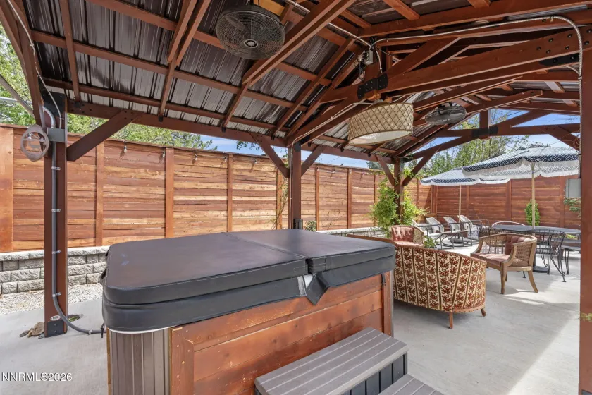 1530 Elmcrest, Reno, Nevada 89503, 5 Bedrooms Bedrooms, ,3 BathroomsBathrooms,Residential,Residential,Elmcrest,260004891