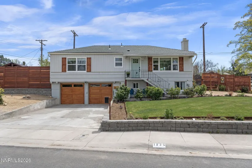 1530 Elmcrest, Reno, Nevada 89503, 5 Bedrooms Bedrooms, ,3 BathroomsBathrooms,Residential,Residential,Elmcrest,260004891