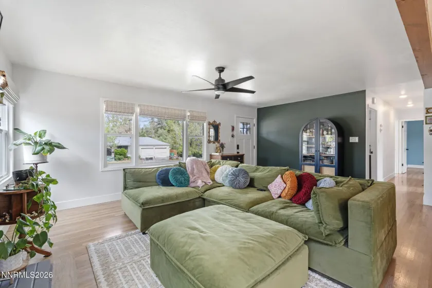 1530 Elmcrest, Reno, Nevada 89503, 5 Bedrooms Bedrooms, ,3 BathroomsBathrooms,Residential,Residential,Elmcrest,260004891