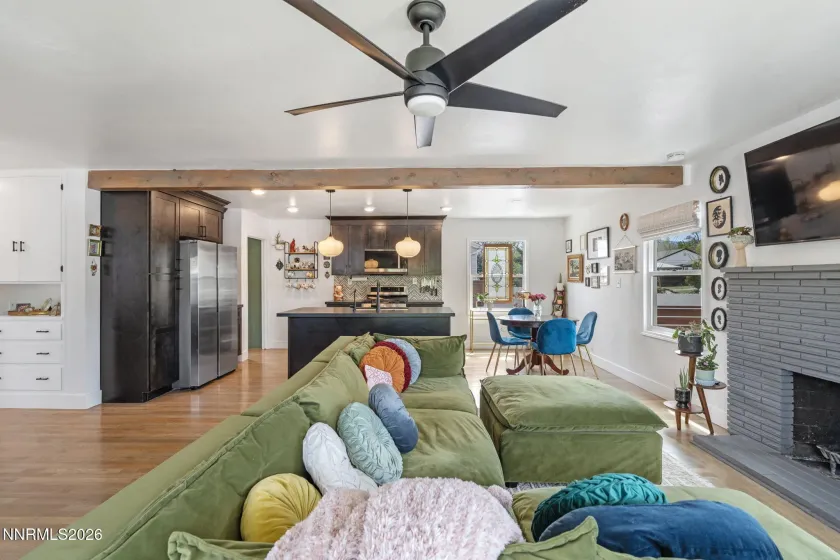 1530 Elmcrest, Reno, Nevada 89503, 5 Bedrooms Bedrooms, ,3 BathroomsBathrooms,Residential,Residential,Elmcrest,260004891