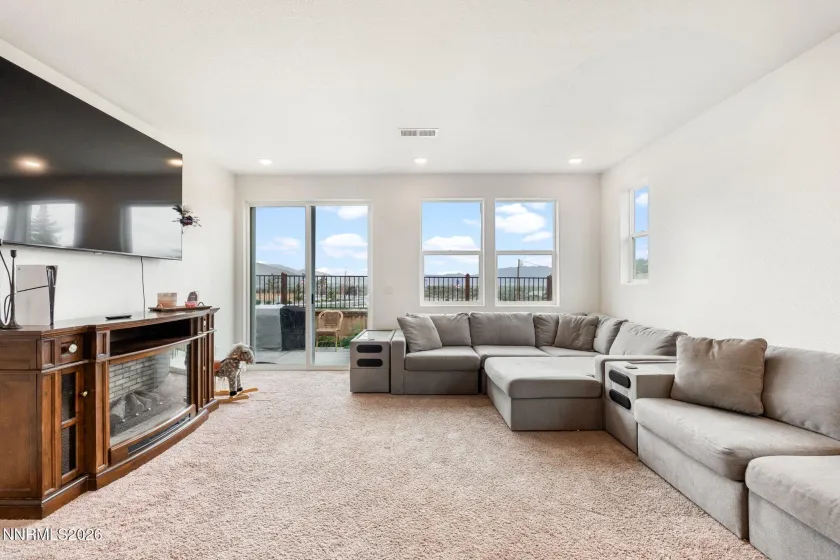 1489 Jett, Carson City, Nevada 89705, 4 Bedrooms Bedrooms, ,2 BathroomsBathrooms,Residential,Residential,Jett,260004893