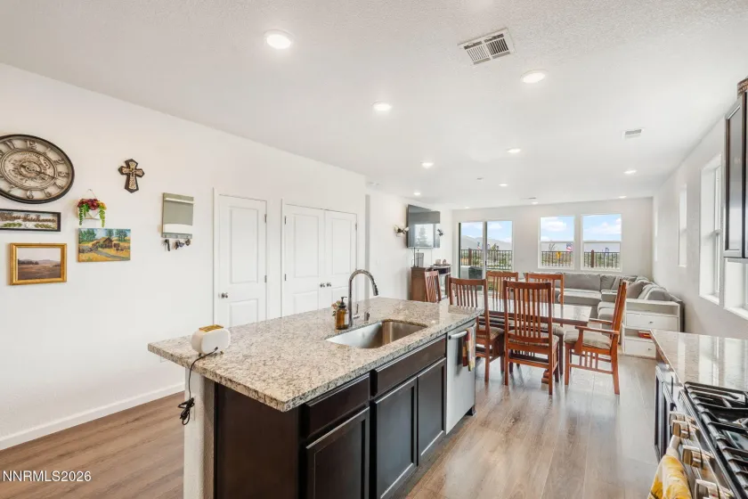 1489 Jett, Carson City, Nevada 89705, 4 Bedrooms Bedrooms, ,2 BathroomsBathrooms,Residential,Residential,Jett,260004893