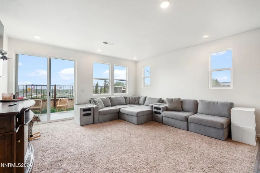 1489 Jett, Carson City, Nevada 89705, 4 Bedrooms Bedrooms, ,2 BathroomsBathrooms,Residential,Residential,Jett,260004893