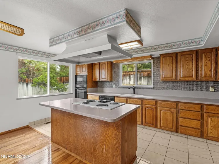 3370 Shawnee, Reno, Nevada 89502, 4 Bedrooms Bedrooms, ,4 BathroomsBathrooms,Residential,Residential,Shawnee,260004896