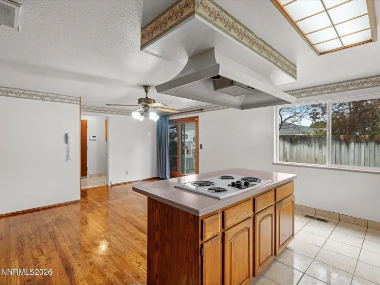 3370 Shawnee, Reno, Nevada 89502, 4 Bedrooms Bedrooms, ,4 BathroomsBathrooms,Residential,Residential,Shawnee,260004896