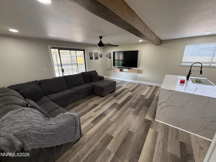 210 Applegate, Carson City, Nevada 89706, 3 Bedrooms Bedrooms, ,2 BathroomsBathrooms,Residential,Residential,Applegate,260004903