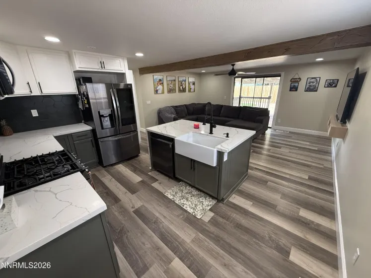 210 Applegate, Carson City, Nevada 89706, 3 Bedrooms Bedrooms, ,2 BathroomsBathrooms,Residential,Residential,Applegate,260004903