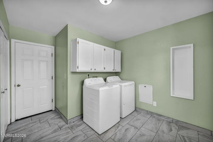 974 Adobe, Carson City, Nevada 89705, 3 Bedrooms Bedrooms, ,2 BathroomsBathrooms,Residential,Residential,Adobe,260002442