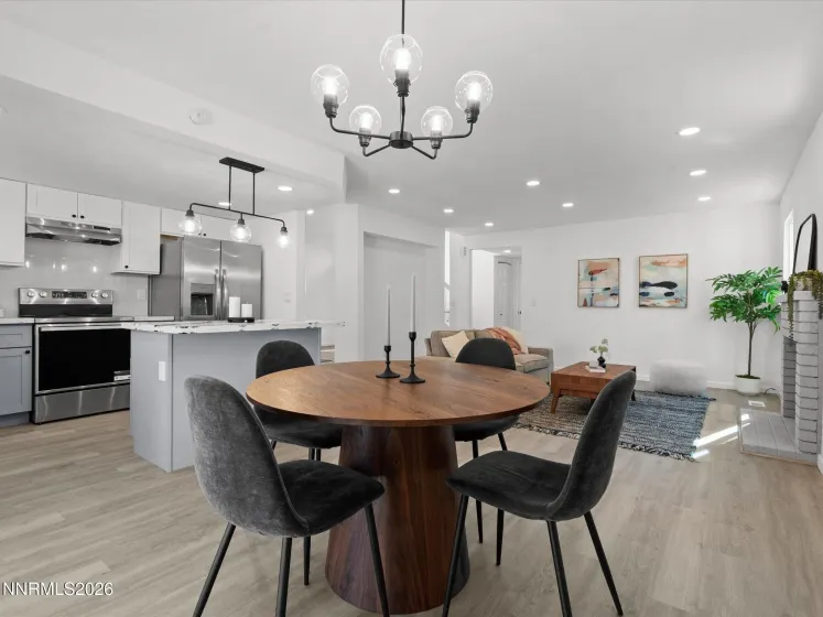 2719 Chavez, Reno, Nevada 89502, 3 Bedrooms Bedrooms, ,3 BathroomsBathrooms,Residential,Residential,Chavez,260004904