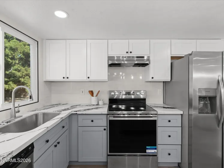 2719 Chavez, Reno, Nevada 89502, 3 Bedrooms Bedrooms, ,3 BathroomsBathrooms,Residential,Residential,Chavez,260004904