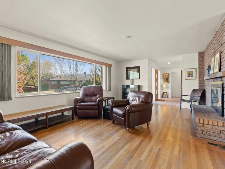 775 Brookfield, Reno, Nevada 89503, 3 Bedrooms Bedrooms, ,2 BathroomsBathrooms,Residential,Residential,Brookfield,260004905