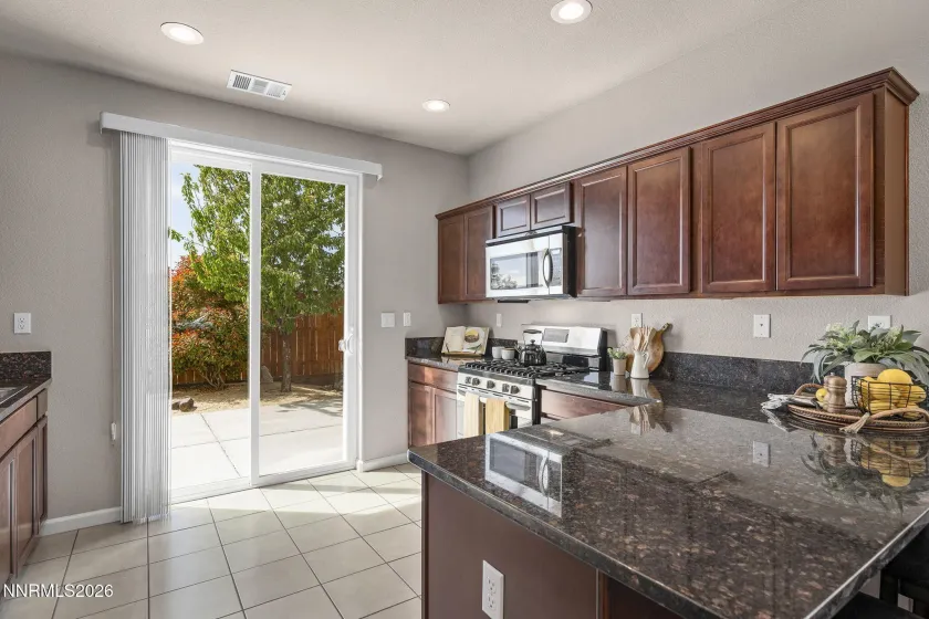 3655 Coastal, Reno, Nevada 89512, 3 Bedrooms Bedrooms, ,3 BathroomsBathrooms,Residential,Residential,Coastal,260004906