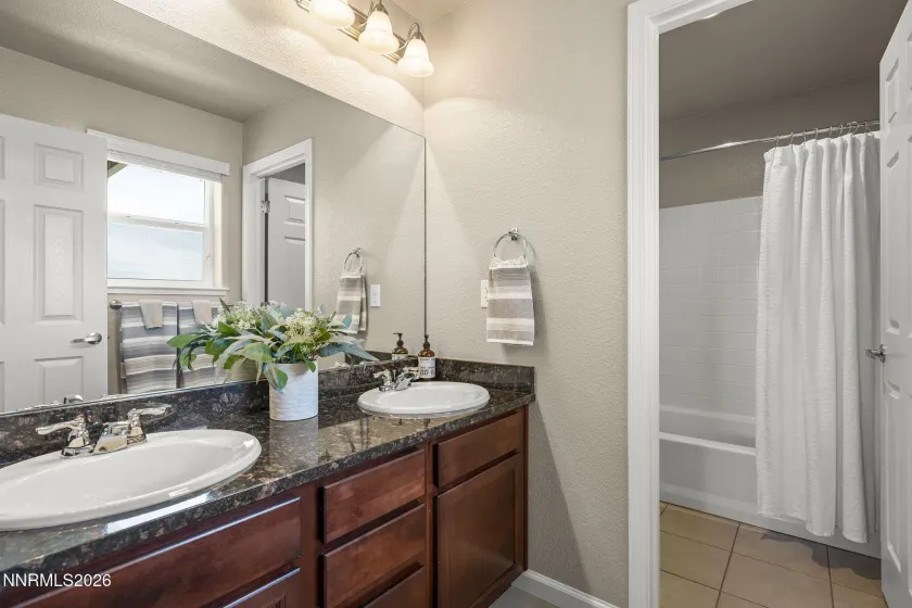 3655 Coastal, Reno, Nevada 89512, 3 Bedrooms Bedrooms, ,3 BathroomsBathrooms,Residential,Residential,Coastal,260004906