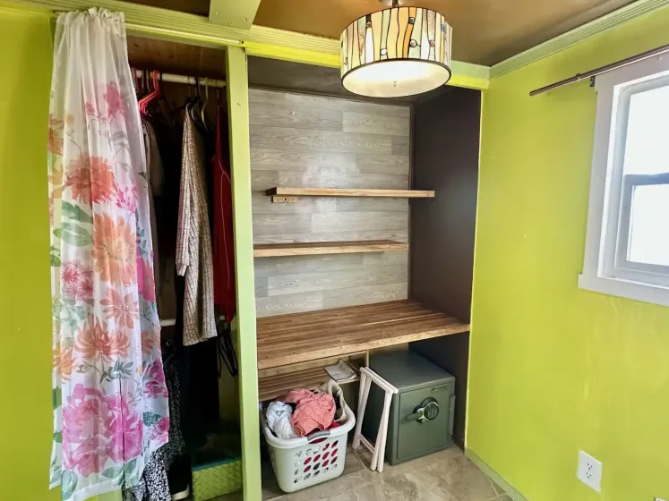 17 Frederick Dr, Reno, Nevada 89506, 2 Bedrooms Bedrooms, 11 Rooms Rooms,1 BathroomBathrooms,Manufactured,Residential,Frederick,260004907