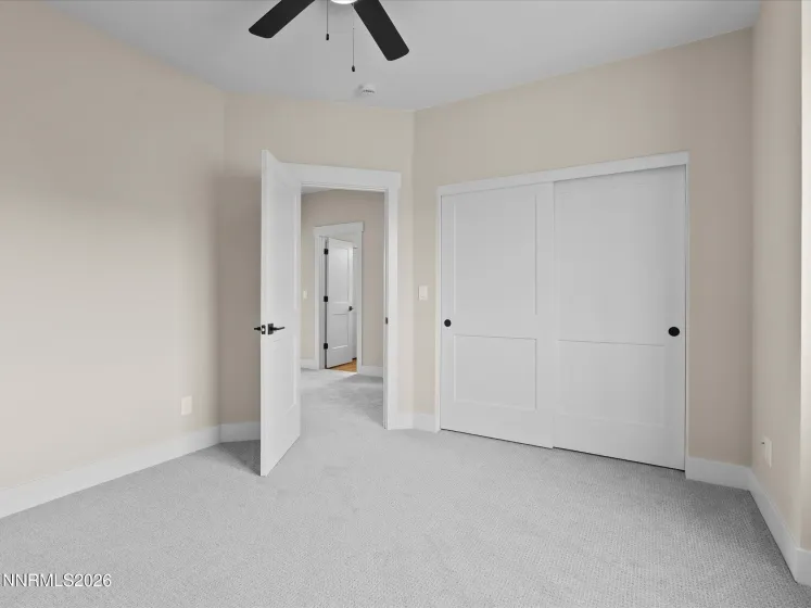 3592 Oakridge, Sparks, Nevada 89436, 4 Bedrooms Bedrooms, ,3 BathroomsBathrooms,Residential,Residential,Oakridge,260001088