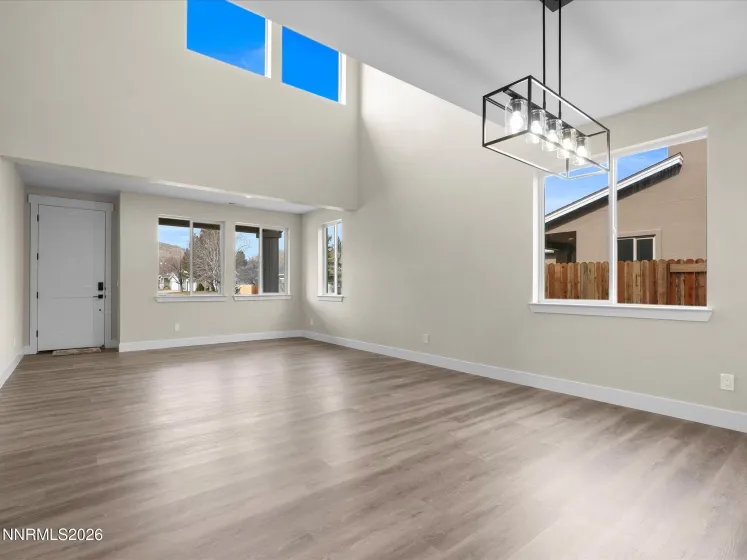 3592 Oakridge, Sparks, Nevada 89436, 4 Bedrooms Bedrooms, ,3 BathroomsBathrooms,Residential,Residential,Oakridge,260001088