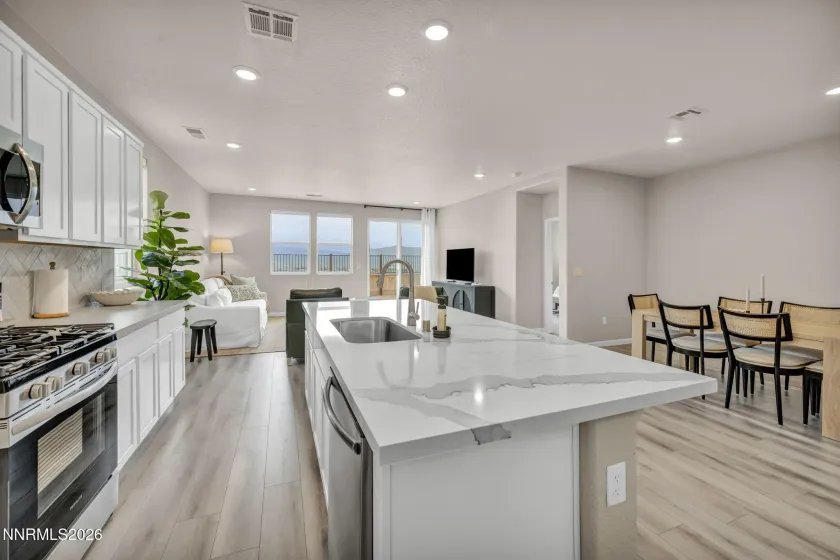 1381 Jett, Carson City, Nevada 89705, 4 Bedrooms Bedrooms, ,3 BathroomsBathrooms,Residential,Residential,Jett,260004907