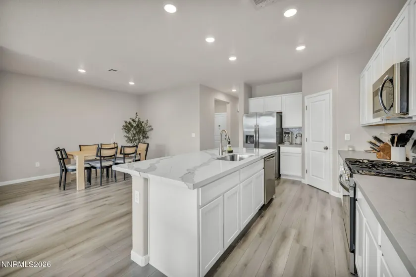 1381 Jett, Carson City, Nevada 89705, 4 Bedrooms Bedrooms, ,3 BathroomsBathrooms,Residential,Residential,Jett,260004907