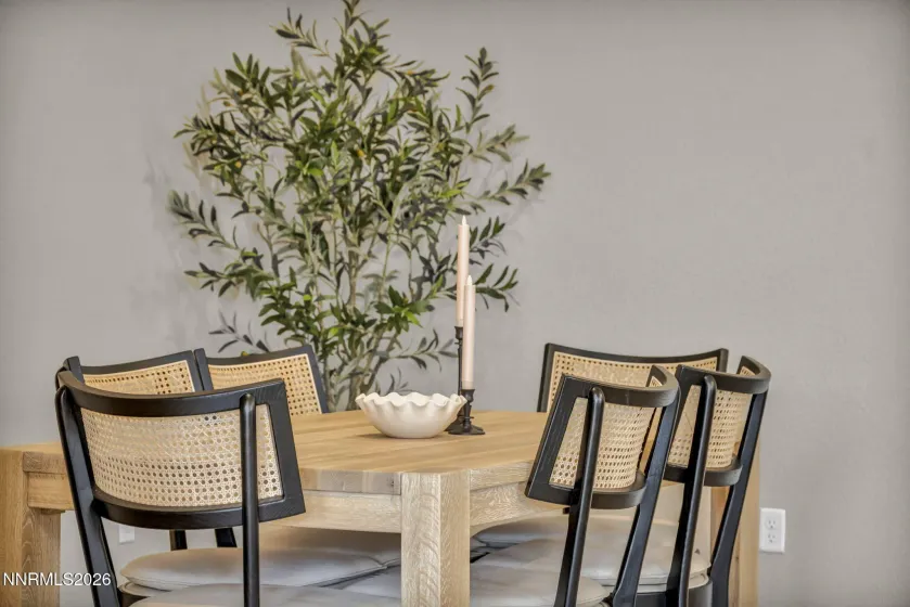 1381 Jett, Carson City, Nevada 89705, 4 Bedrooms Bedrooms, ,3 BathroomsBathrooms,Residential,Residential,Jett,260004907