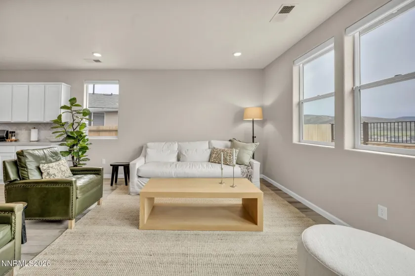 1381 Jett, Carson City, Nevada 89705, 4 Bedrooms Bedrooms, ,3 BathroomsBathrooms,Residential,Residential,Jett,260004907