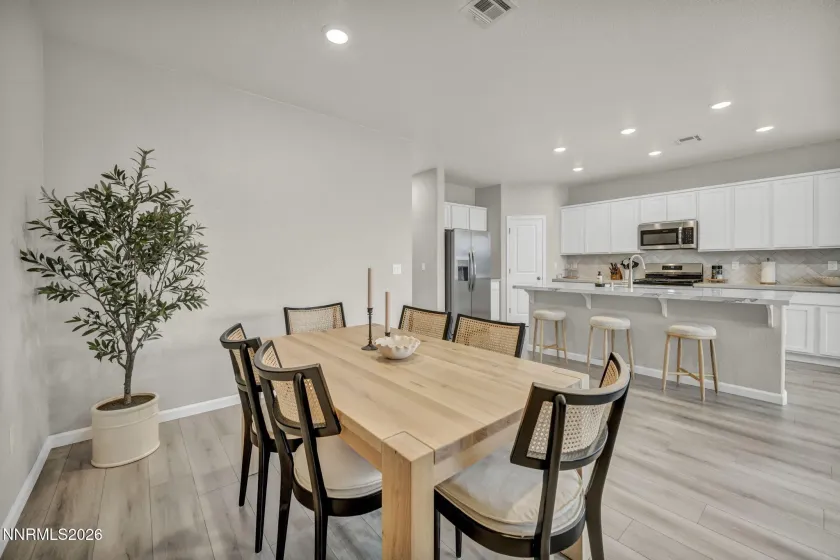 1381 Jett, Carson City, Nevada 89705, 4 Bedrooms Bedrooms, ,3 BathroomsBathrooms,Residential,Residential,Jett,260004907