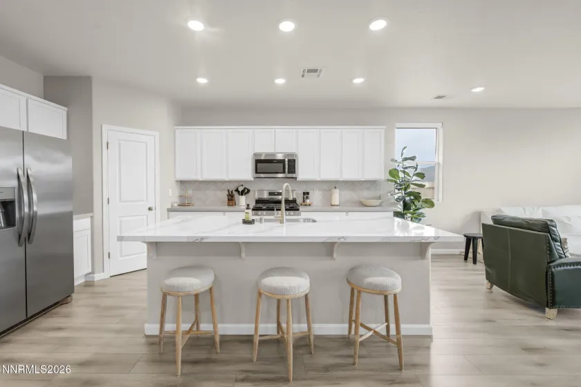 1381 Jett, Carson City, Nevada 89705, 4 Bedrooms Bedrooms, ,3 BathroomsBathrooms,Residential,Residential,Jett,260004907