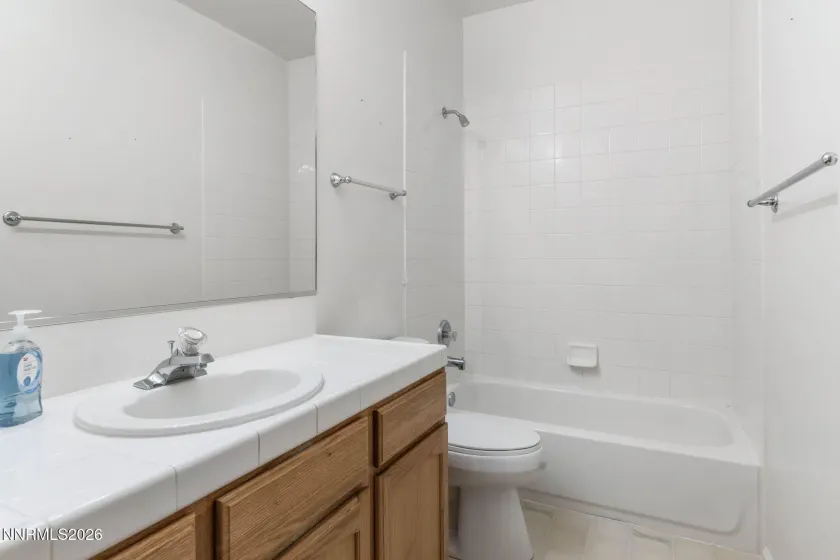 968 Kerinne, Carson City, Nevada 89701, 3 Bedrooms Bedrooms, ,2 BathroomsBathrooms,Residential,Residential,Kerinne,260004911