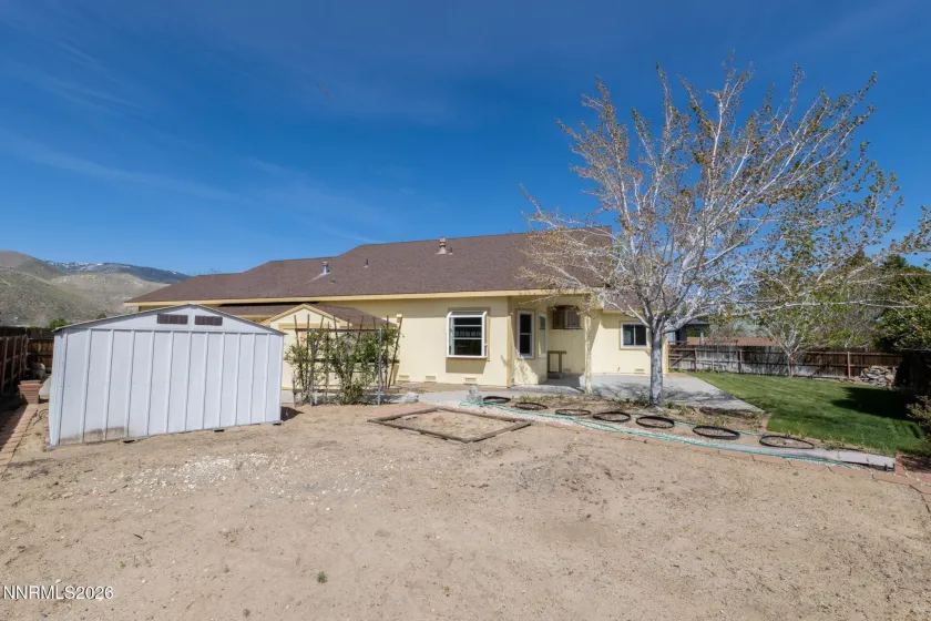 968 Kerinne, Carson City, Nevada 89701, 3 Bedrooms Bedrooms, ,2 BathroomsBathrooms,Residential,Residential,Kerinne,260004911