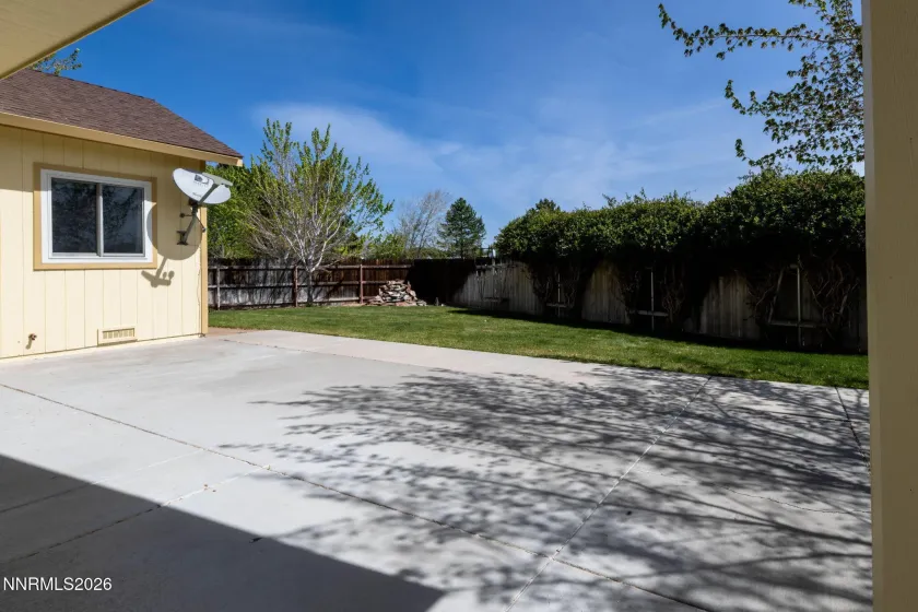 968 Kerinne, Carson City, Nevada 89701, 3 Bedrooms Bedrooms, ,2 BathroomsBathrooms,Residential,Residential,Kerinne,260004911