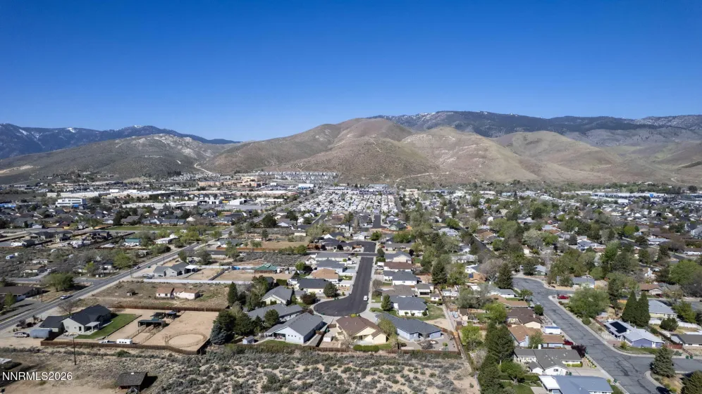 968 Kerinne, Carson City, Nevada 89701, 3 Bedrooms Bedrooms, ,2 BathroomsBathrooms,Residential,Residential,Kerinne,260004911
