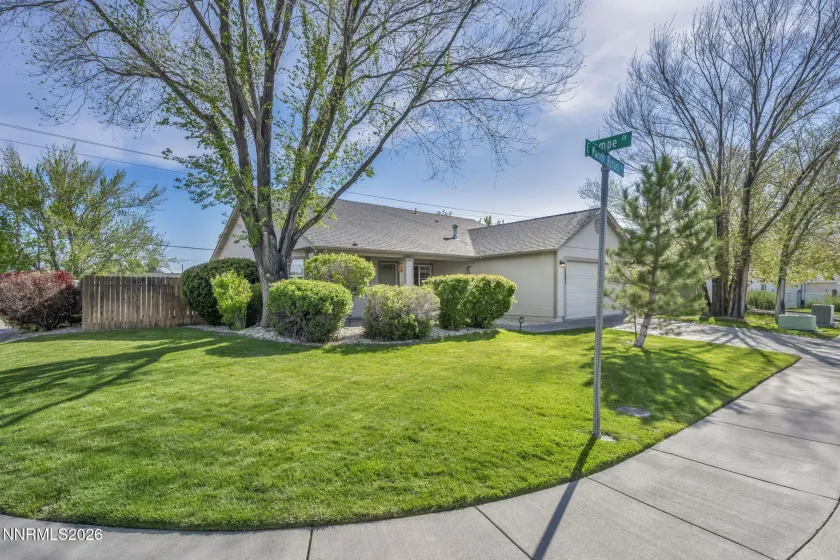 1327 Marion Russell, Gardnerville, Nevada 89410, 3 Bedrooms Bedrooms, ,2 BathroomsBathrooms,Residential,Residential,Marion Russell,260004916