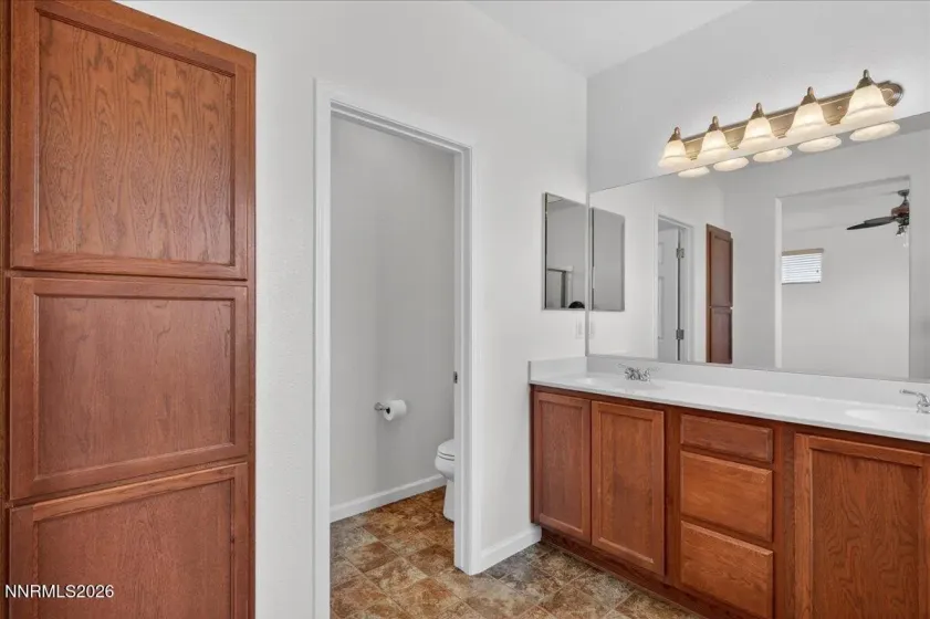 1096 Crown View, Reno, Nevada 89523, 3 Bedrooms Bedrooms, ,2 BathroomsBathrooms,Residential,Residential,Crown View,260004919