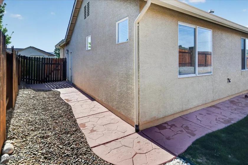 1096 Crown View, Reno, Nevada 89523, 3 Bedrooms Bedrooms, ,2 BathroomsBathrooms,Residential,Residential,Crown View,260004919